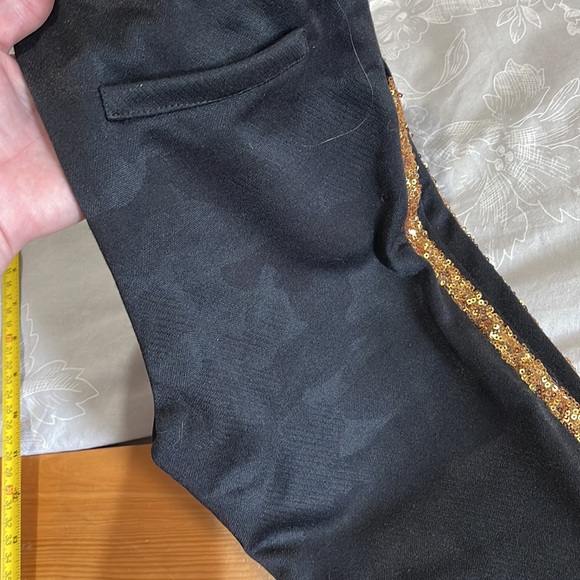 Guess,  Los Angles!!! Girls jogger with Camo!! Size 8 - Picture 8 of 9